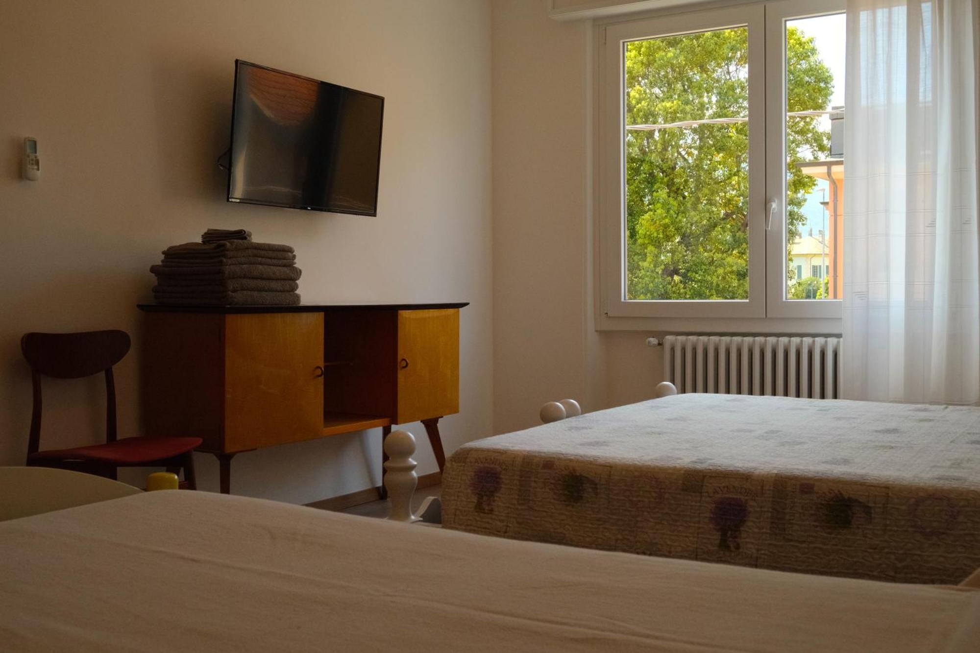 Casa Paola Central Stay By The Lake Domaso Bagian luar foto