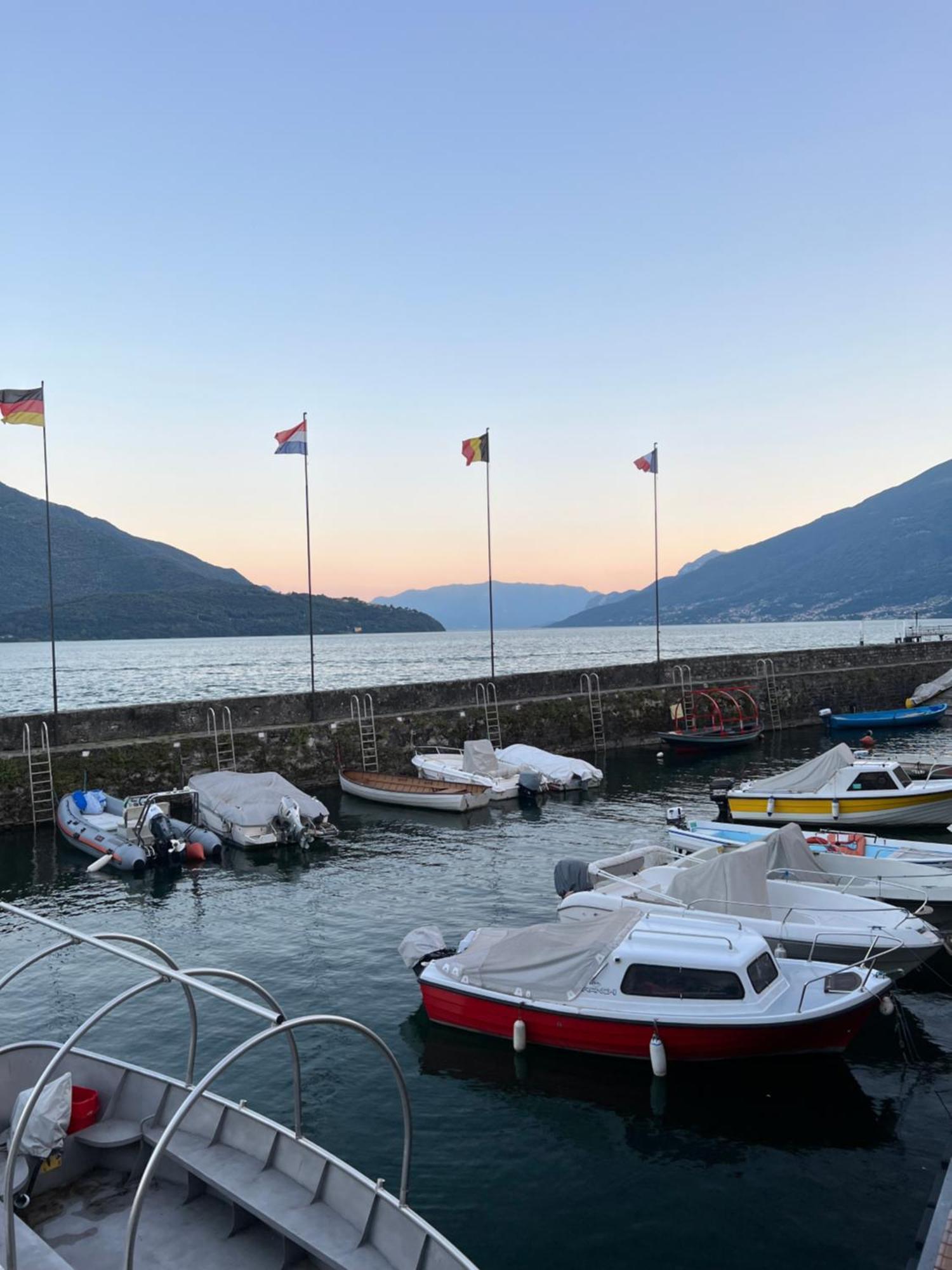 Casa Paola Central Stay By The Lake Domaso Bagian luar foto